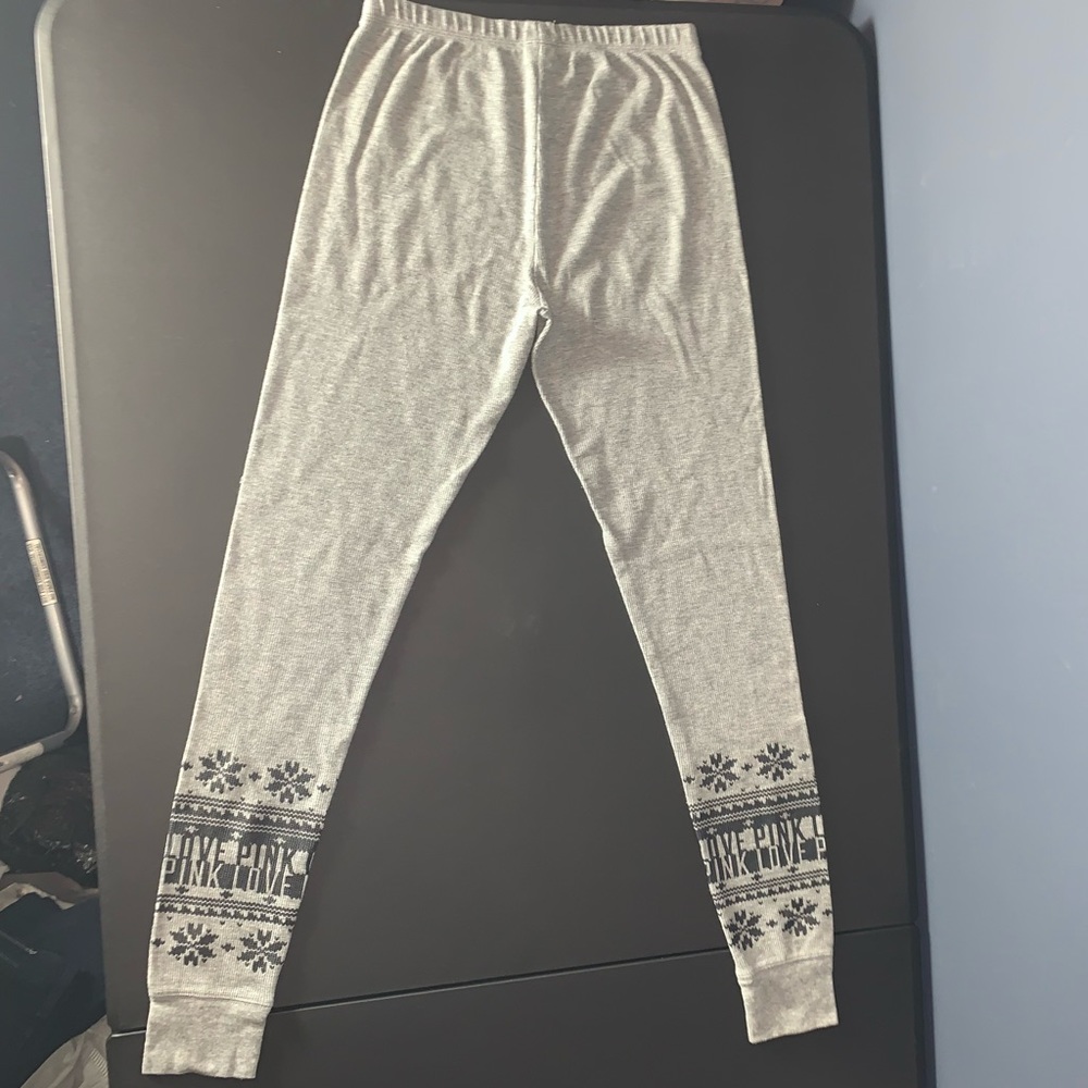 VS Pink waffle knit legging pants rare 😍 - Picture 6 of 10
